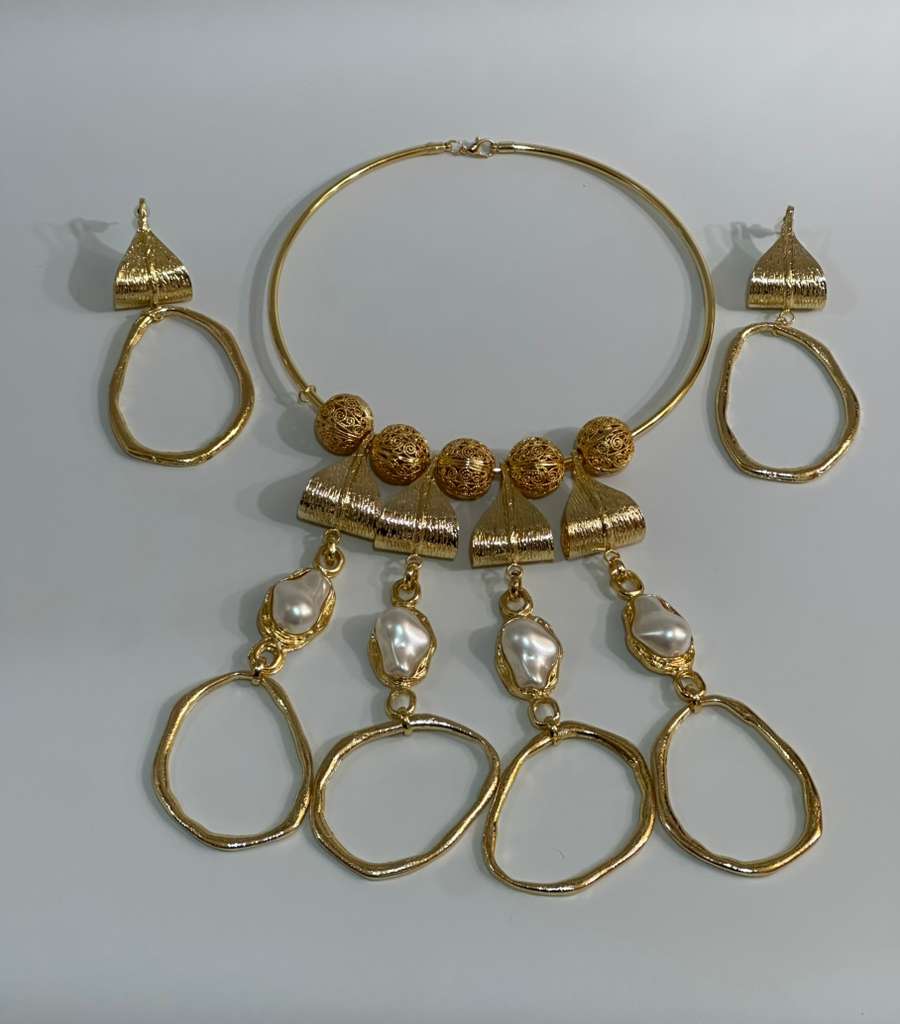 Statement Set with Baroque Glass Pearls