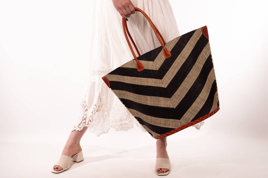 Wide Stripe Chevron Raffia Straw Tote Bag: Large
