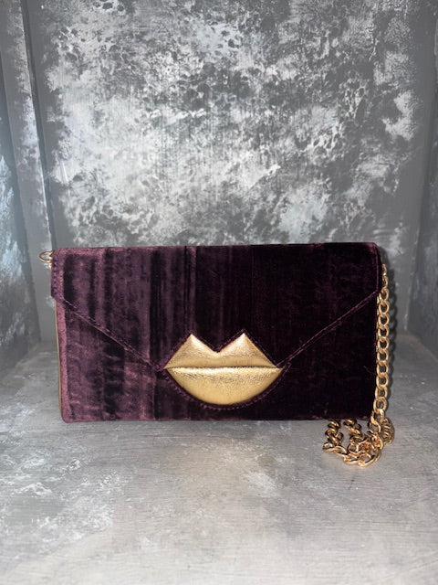 Small Velvet Lips Clutch by Kokikamala