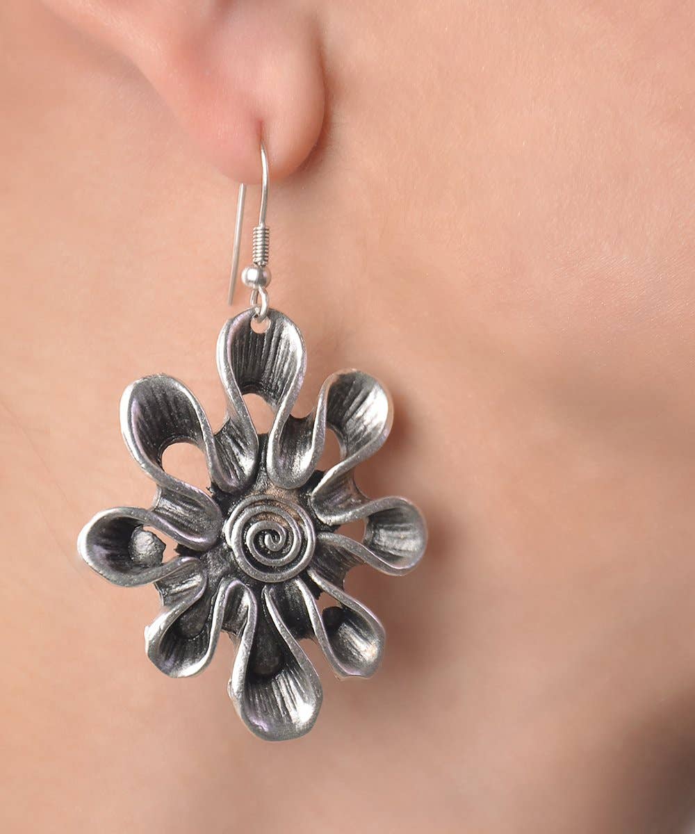 Wildflower Bloom Antique Silver Necklace & Earrings Set
